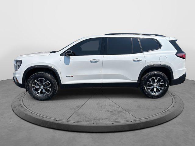 Photo of 2024 White Frost Tricoat GMC Acadia