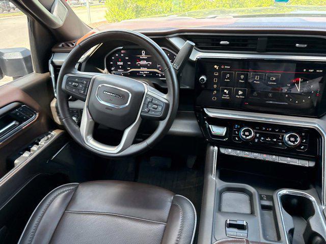 Photo of 2024 Onyx Black GMC Sierra 2500