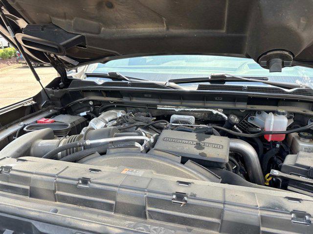 Photo of 2024 Onyx Black GMC Sierra 2500