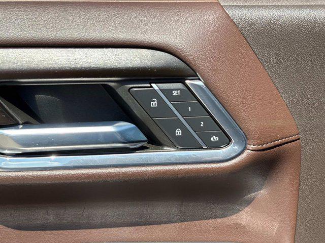 Photo of 2024 Onyx Black GMC Sierra 2500