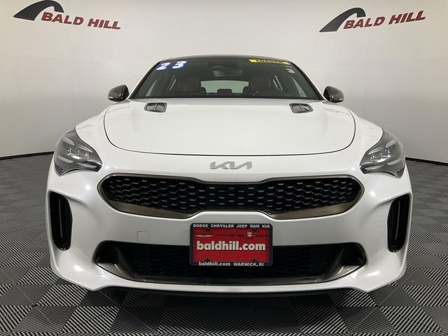 Photo of 2023 Snow White Pearl Kia Stinger