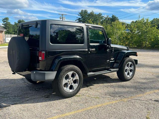 Photo of 2016 Black Clearcoat Jeep Wrangler