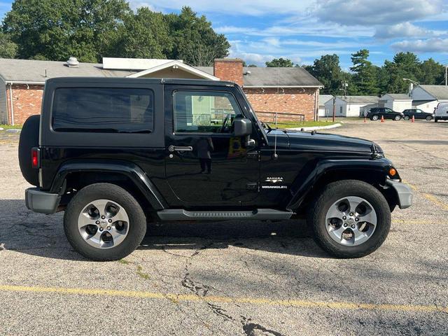 Photo of 2016 Black Clearcoat Jeep Wrangler