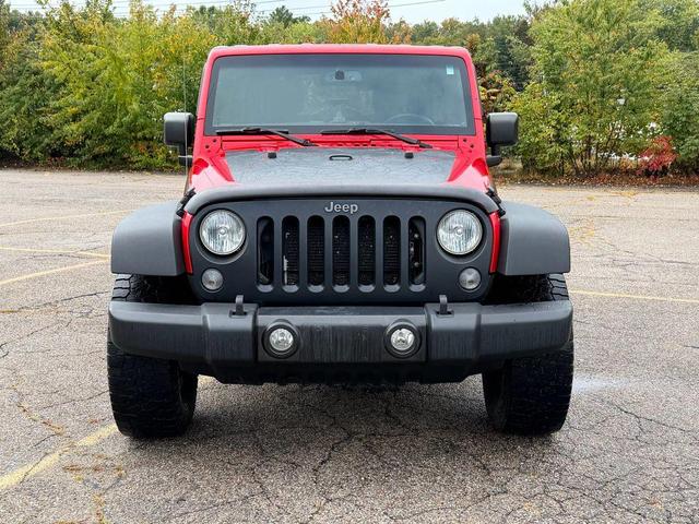 Photo of 2017 Granite Crystal Metallic Clearcoat Jeep Wrangler Unlimited