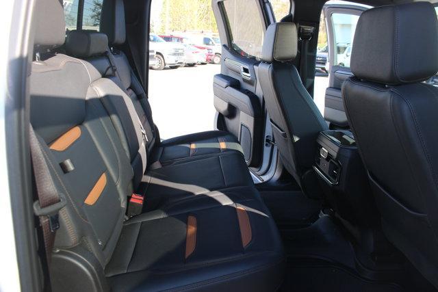 Photo of 2023 Summit White GMC Sierra 1500