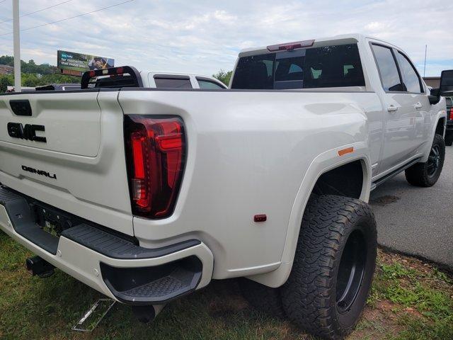 Photo of 2022 White Frost Tri-Coat GMC Sierra 3500