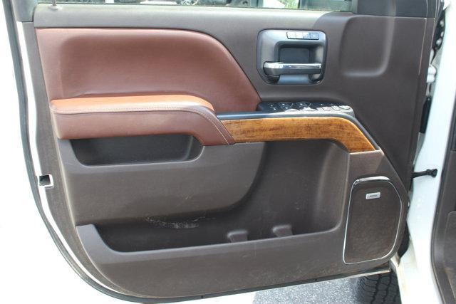 Photo of 2019 Summit White Chevrolet Silverado 2500