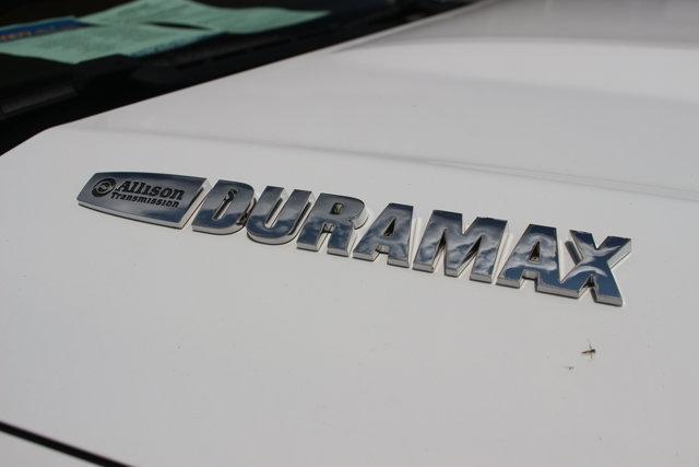 Photo of 2019 Summit White Chevrolet Silverado 2500