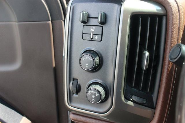 Photo of 2019 Summit White Chevrolet Silverado 2500