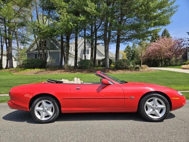 1999 Jaguar XK8