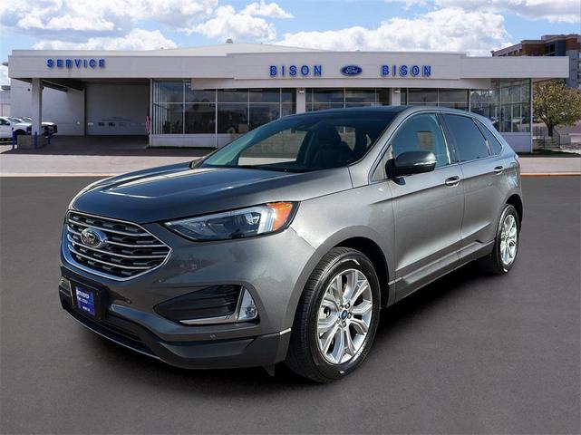Photo of 2022 Carbonized Gray Metallic Ford Edge