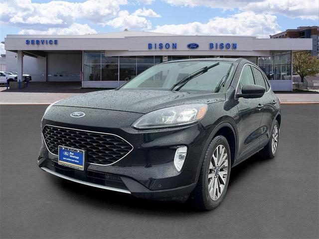 Photo of 2022 Agate Black Metallic Ford Escape