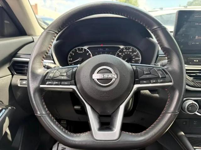 Photo of 2024 White Nissan Altima