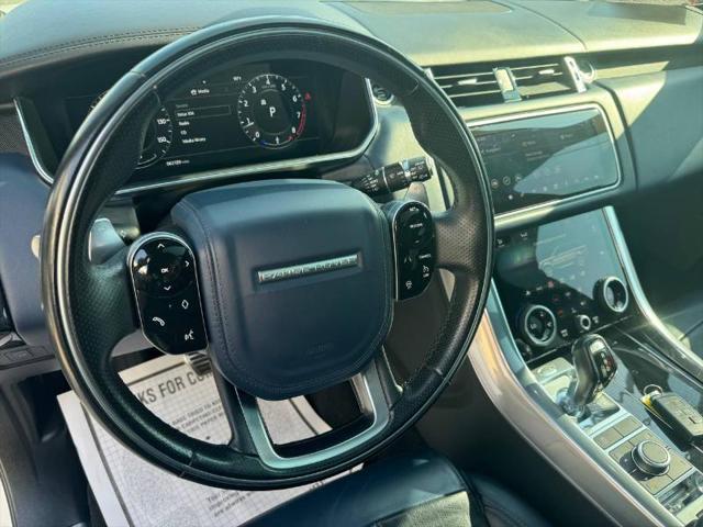 Photo of 2018 White Land Rover Range Rover Sport