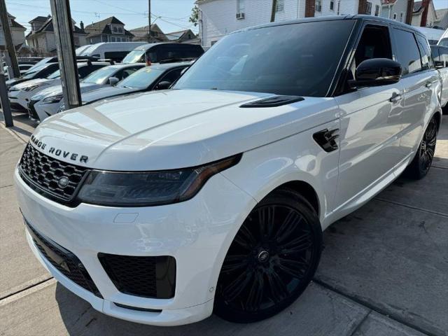 Photo of 2018 White Land Rover Range Rover Sport