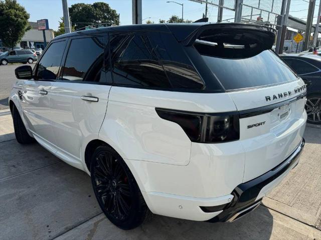 Photo of 2018 White Land Rover Range Rover Sport