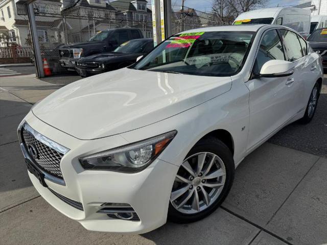 2015 Infiniti Q50