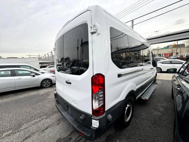Photo of 2016 White Ford Transit-350