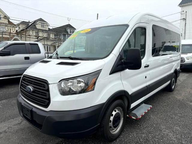 Photo of 2016 White Ford Transit-350