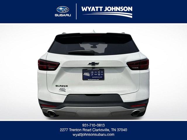 Photo of 2023 Summit White Chevrolet Blazer
