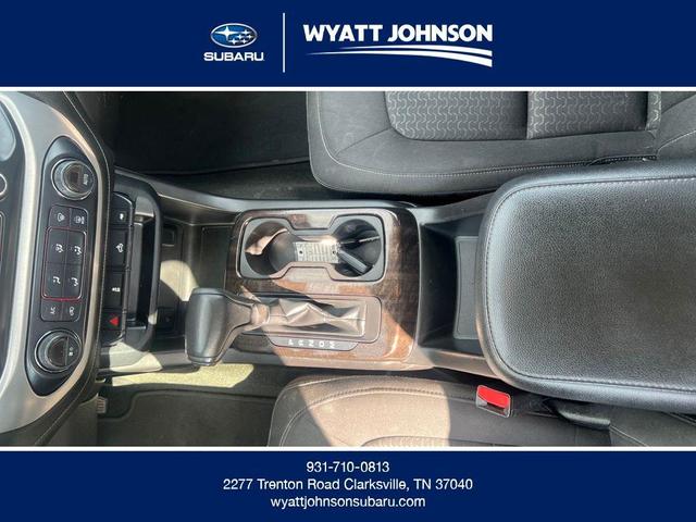 Photo of 2016 Summit White GMC Canyon
