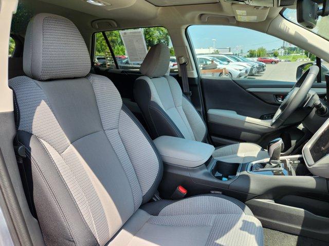 Photo of 2025 Ice Silver Metallic Subaru Outback