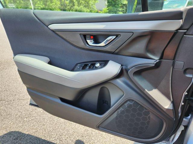 Photo of 2025 Ice Silver Metallic Subaru Outback