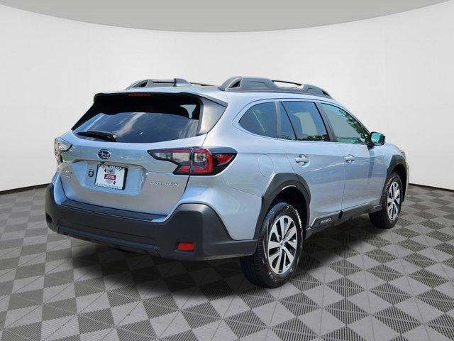 Photo of 2025 Ice Silver Metallic Subaru Outback