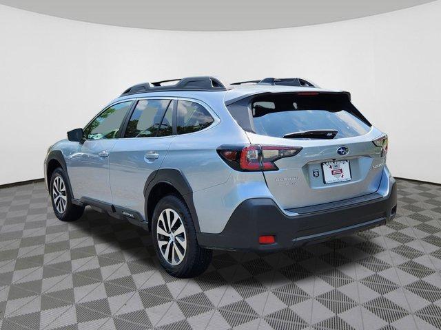 Photo of 2025 Ice Silver Metallic Subaru Outback