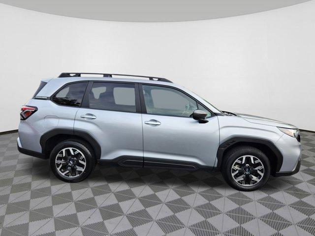 Photo of 2025 Ice Silver Metallic Subaru Forester