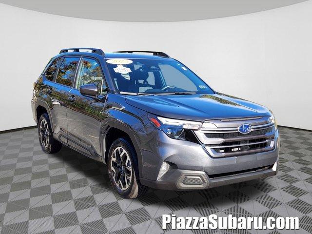 Photo of 2025 Magnetite Gray Metallic Subaru Forester