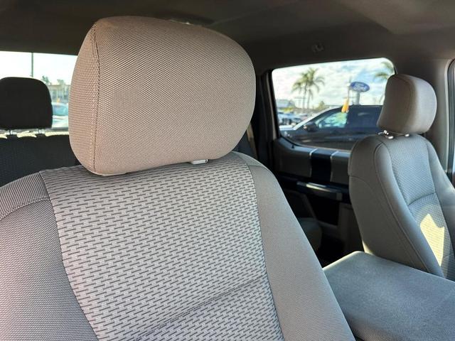 Photo of 2017 Oxford White Ford F-150
