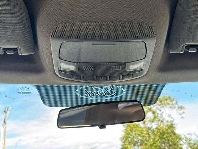 Photo of 2017 Oxford White Ford F-150