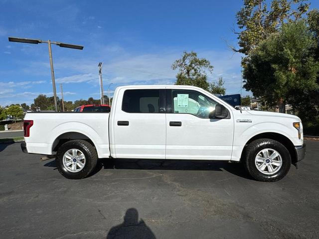 Photo of 2017 Oxford White Ford F-150