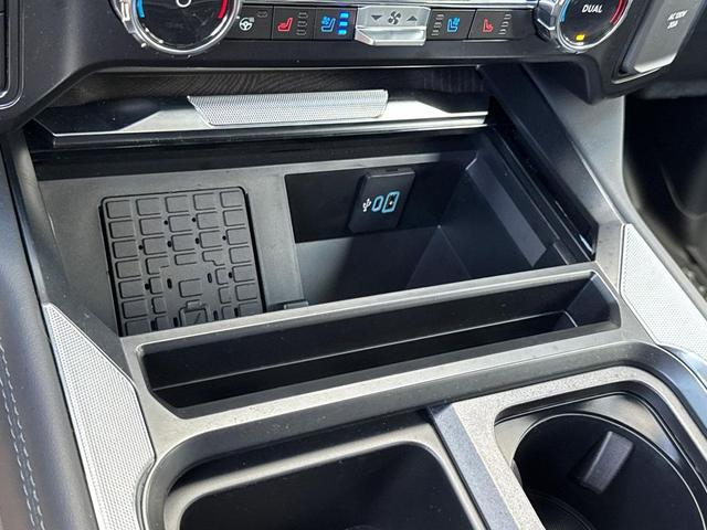 Photo of 2025 Agate Black Metallic Ford F-250