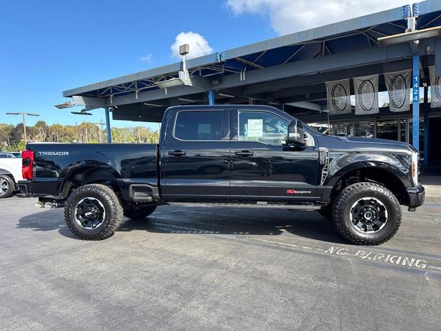 Photo of 2025 Agate Black Metallic Ford F-250