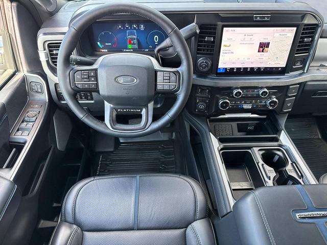 Photo of 2025 Agate Black Metallic Ford F-250