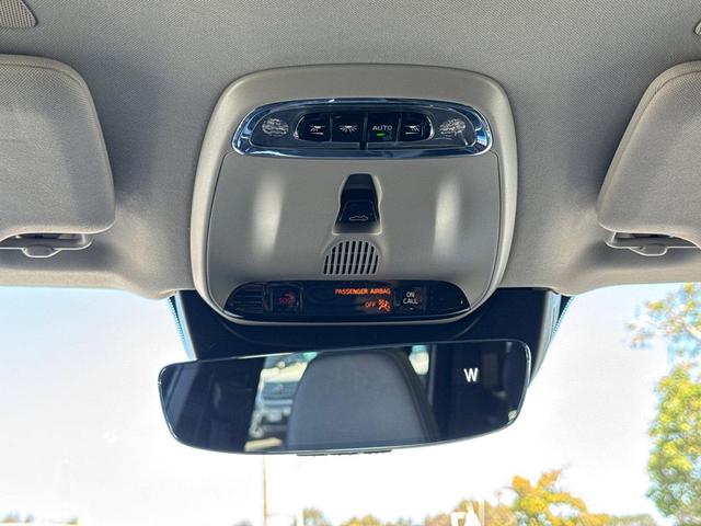 Photo of 2019 Bursting Blue Metallic Volvo XC90