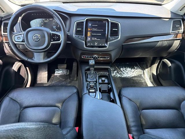 Photo of 2019 Bursting Blue Metallic Volvo XC90