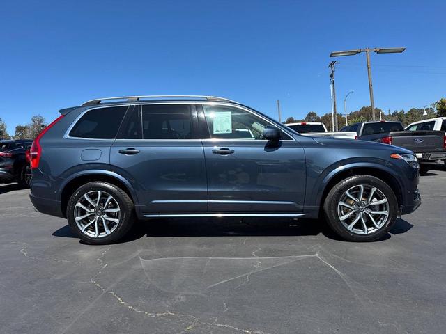 Photo of 2019 Bursting Blue Metallic Volvo XC90