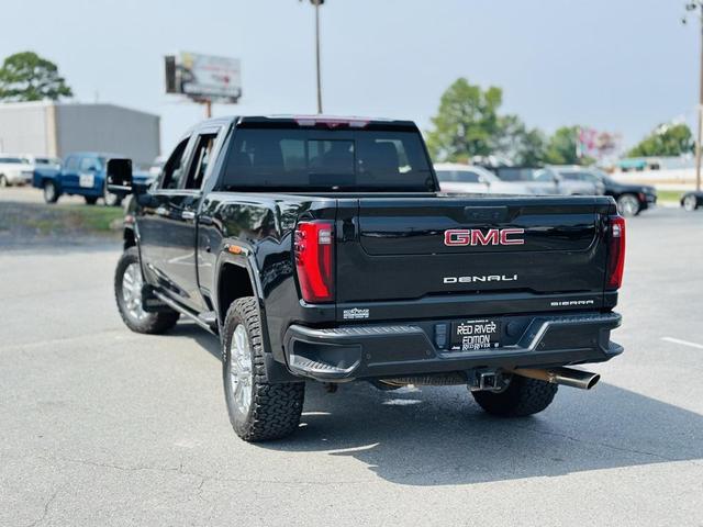 Photo of 2024 Onyx Black GMC Sierra 2500