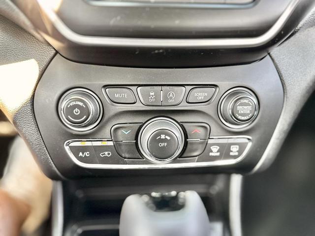 Photo of 2021 Velvet Red Pearlcoat Jeep Cherokee