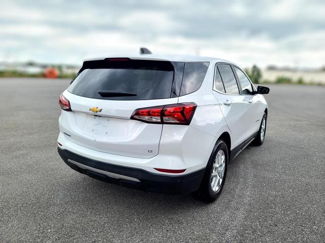 Photo of 2022 Summit White Chevrolet Equinox