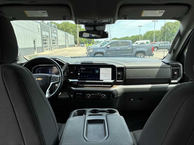 Photo of 2022 Glacier Blue Metallic Chevrolet Silverado 1500