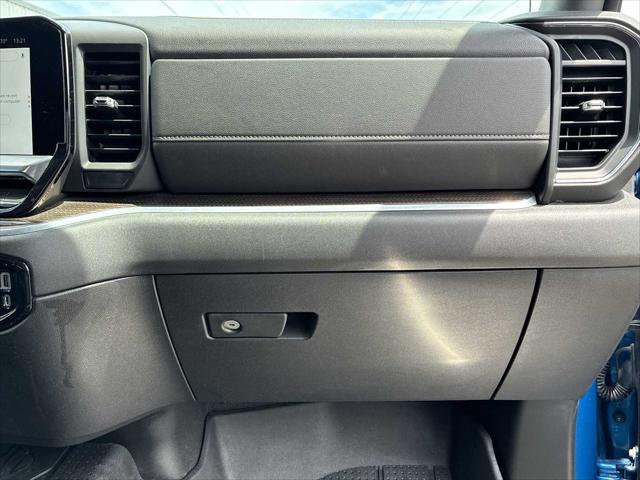 Photo of 2022 Glacier Blue Metallic Chevrolet Silverado 1500