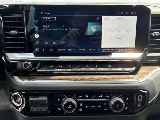Photo of 2022 Glacier Blue Metallic Chevrolet Silverado 1500