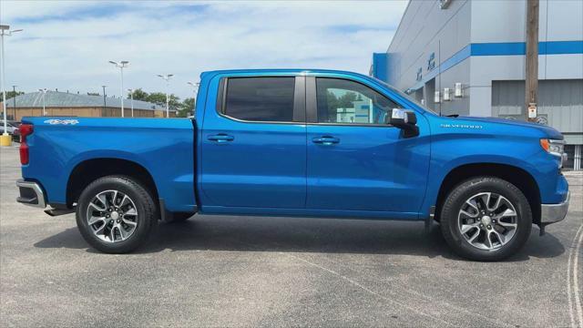 Photo of 2022 Glacier Blue Metallic Chevrolet Silverado 1500