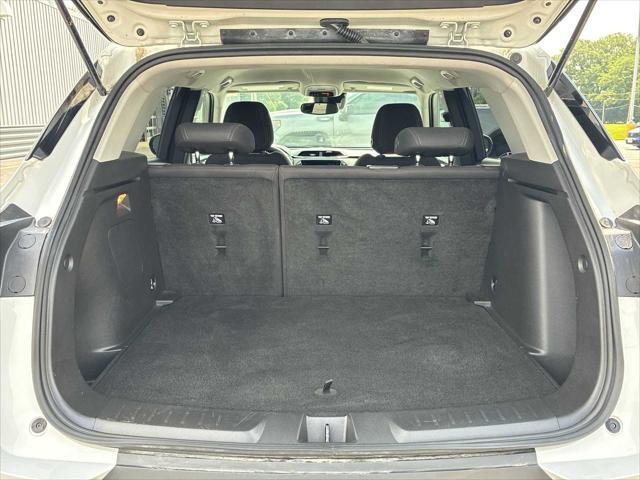 Photo of 2022 Summit White Chevrolet Trailblazer