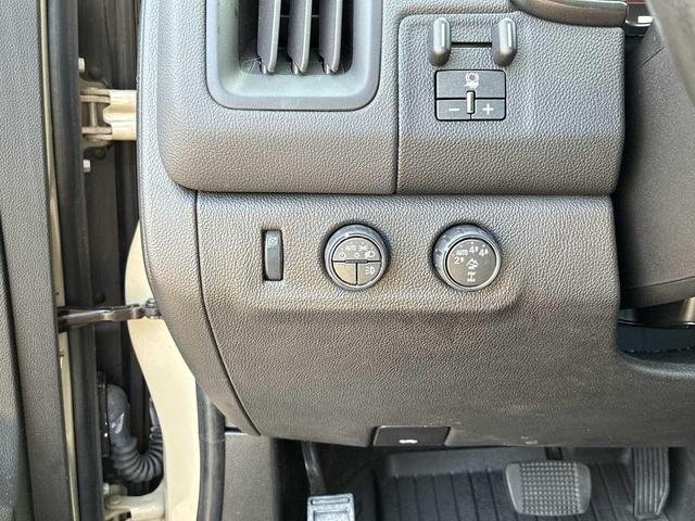 Photo of 2022 Sand Dune Metallic Chevrolet Colorado