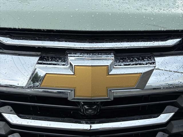 Photo of 2025 Cacti Green Chevrolet Equinox